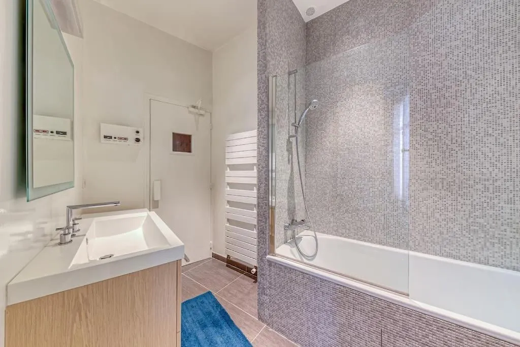 Apt Familial Proche Tour Eiffel Paris Apartment